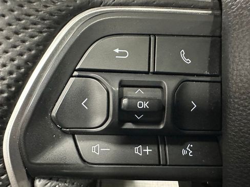 Used 2025 Toyota Tundra Platinum w/ TRD Off-Road Package AWD/4WD image 19