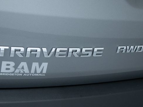 Used 2023 Chevrolet Traverse LT AWD/4WD image 35