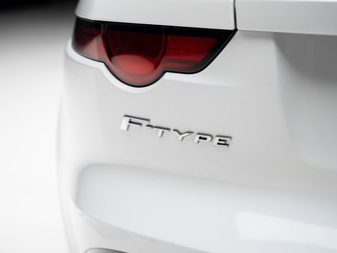Used 2020 Jaguar F-TYPE Coupe image 30