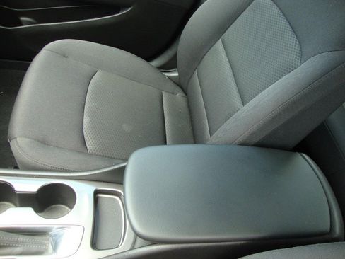 Used 2017 Chevrolet Malibu LS image 6