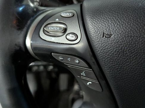 Used 2016 INFINITI Q70 L 3.7 w/ Deluxe Touring Package image 32