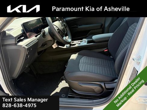 New 2026 Kia K5 LXS FWD image 15