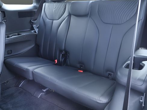 Used 2024 Hyundai Palisade Calligraphy FWD image 16