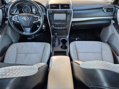 Used 2015 Toyota Camry SE w/ Moonroof Package FWD image 20
