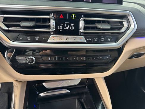 Used 2022 BMW X4 xDrive30i w/ M Sport Package 2 AWD/4WD image 27