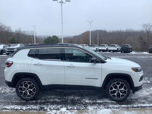 New 2026 Jeep Compass Limited w/ Sun, Sound & Navigation Group image 4