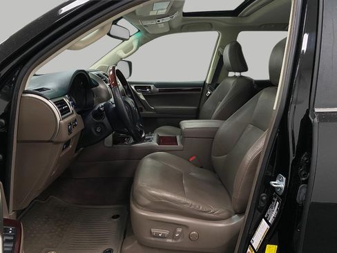 Used 2016 Lexus GX 460 w/ Premium Package AWD/4WD image 31