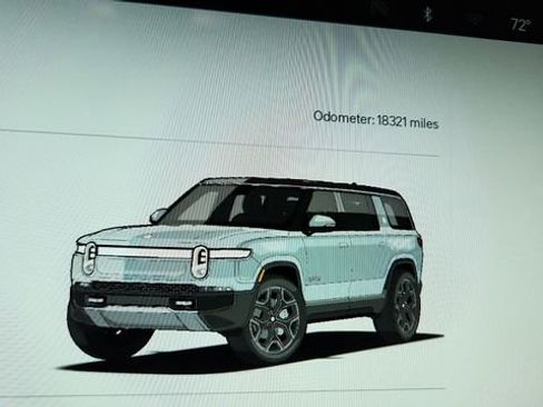 Used 2024 Rivian R1S Adventure image 68