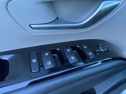 Used 2024 Hyundai Tucson Limited image 18