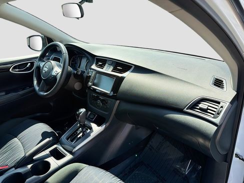Used 2019 Nissan Sentra SV image 13