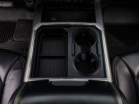 Used 2021 Ford F250 Platinum w/ FX4 Off-Road Package image 24