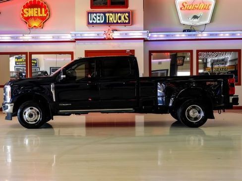 Used 2023 Ford F350 Lariat w/ Lariat Ultimate Package AWD/4WD image 13