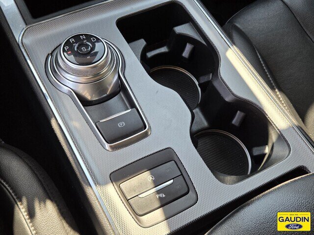 Certified 2022 Ford Edge Titanium AWD/4WD image 24