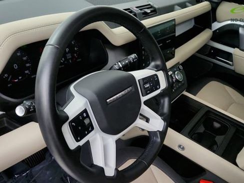 Used 2024 Land Rover Defender 130 X-Dynamic SE AWD/4WD image 53