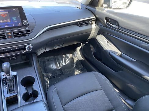 Certified 2025 Nissan Altima 2.5 S image 16