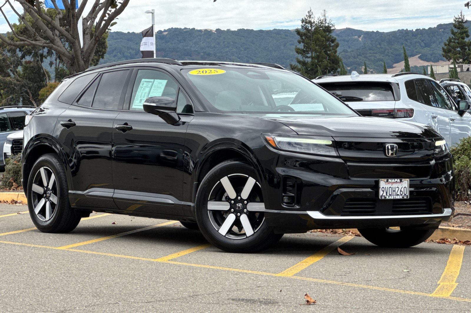 Used 2025 Honda Prologue Touring image 2