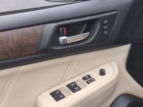 Used 2018 Subaru Outback 2.5i Limited image 15