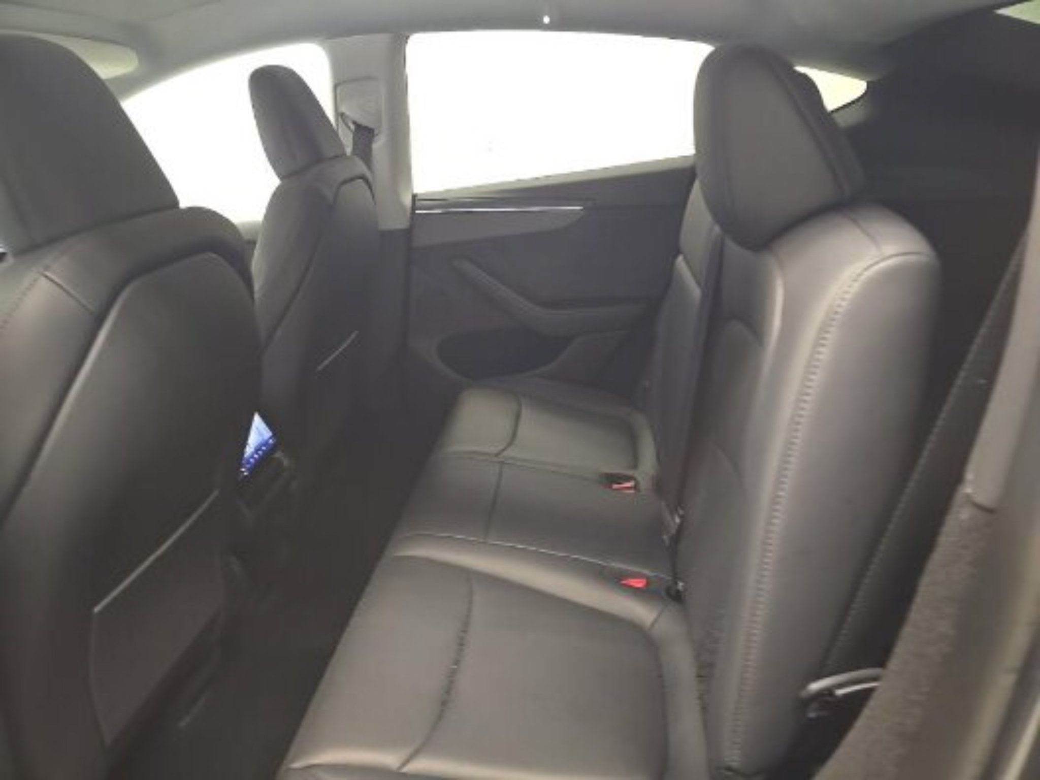 Used 2026 Tesla Model Y Long Range RWD image 4