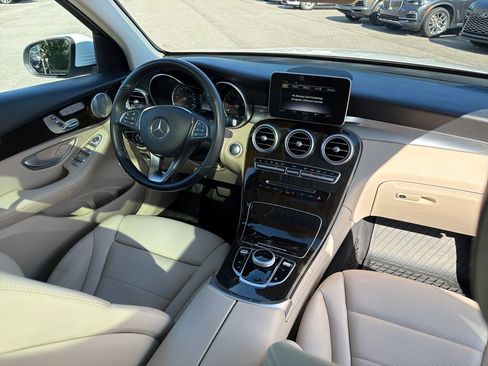 Used 2019 Mercedes-Benz GLC 300 4MATIC image 35