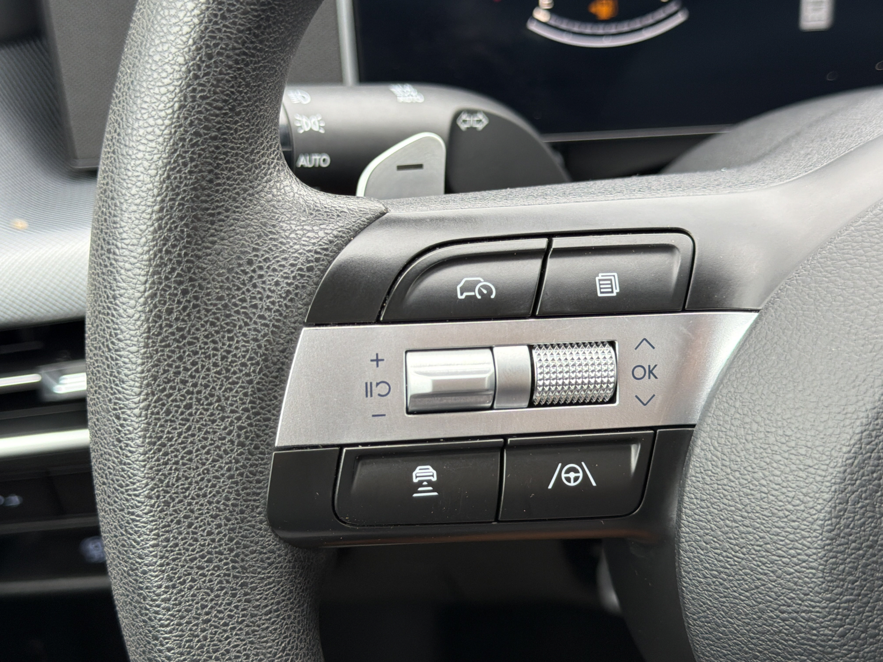 Used 2024 Hyundai Sonata SEL FWD image 14