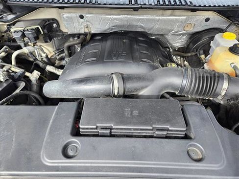 Used 2017 Ford Expedition Limited w/ Equipment Group 301A image 23