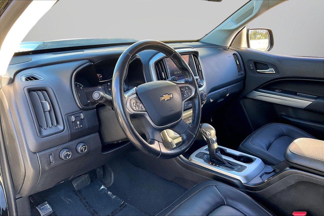 Used 2022 Chevrolet Colorado ZR2 w/ ZR2 Midnight Special Edition AWD/4WD image 18