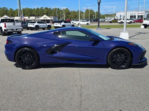 Used 2025 Chevrolet Corvette Stingray Coupe w/ 1LT RWD image 6