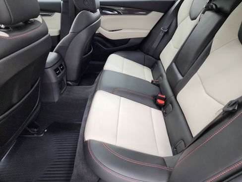 Used 2021 Cadillac CT5 V w/ Premium Package image 40