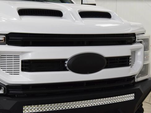 Used 2022 Ford F250 Lariat w/ Lariat Ultimate Package AWD/4WD image 11