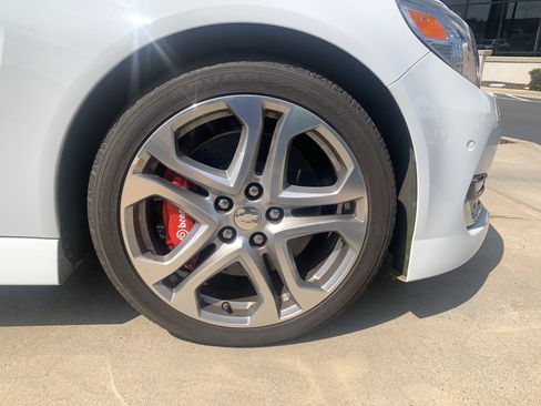 Used 2017 Chevrolet SS RWD image 13