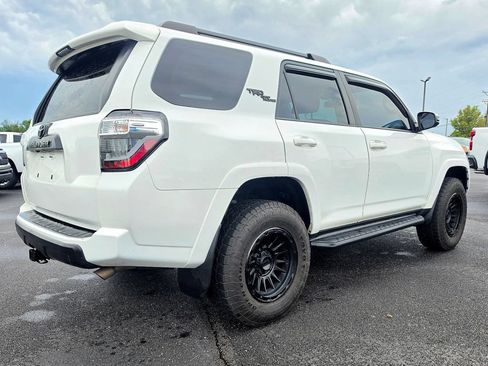 Used 2021 Toyota 4Runner TRD Off-Road Premium w/ Moonroof Package AWD/4WD image 8