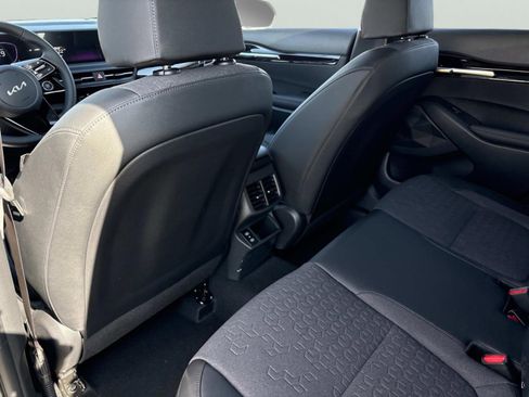 New 2026 Kia Seltos S image 16