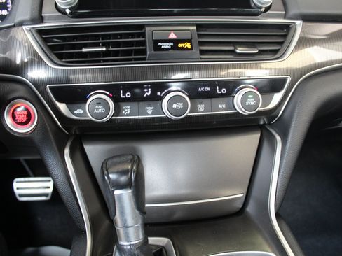 Used 2022 Honda Accord Sport image 11