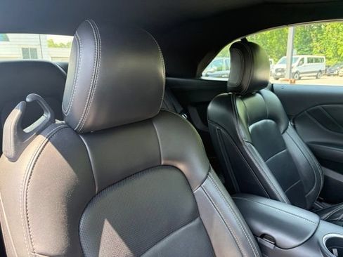 Used 2025 Ford Mustang Premium RWD image 29