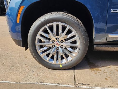 New 2026 GMC Yukon XL Denali w/ Sun & Power Step Package image 63