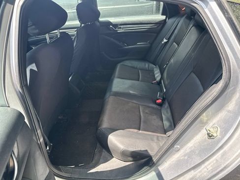 Used 2019 Honda Accord Sport image 6