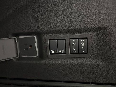 New 2026 Chevrolet Tahoe Premier image 36