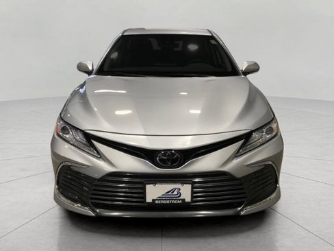 Used 2024 Toyota Camry XLE image 6