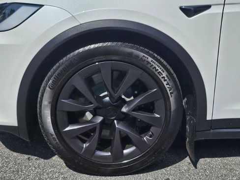 Used 2023 Tesla Model X AWD/4WD image 18