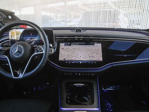 Used 2026 Mercedes-Benz E 350 Sedan image 9