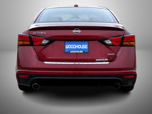 Used 2023 Nissan Altima 2.5 SR w/ SR Premium Package image 6