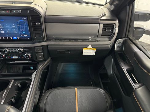 Used 2024 Ford F250 Platinum w/ Tremor Off-Road Package image 21