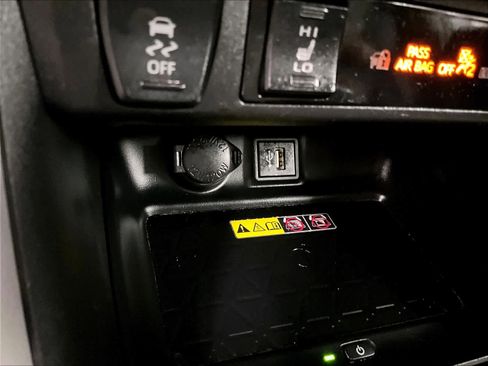 Certified 2023 Toyota RAV4 XLE Premium image 27