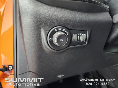 New 2026 Jeep Compass Latitude w/ Sun and Sound Group image 43