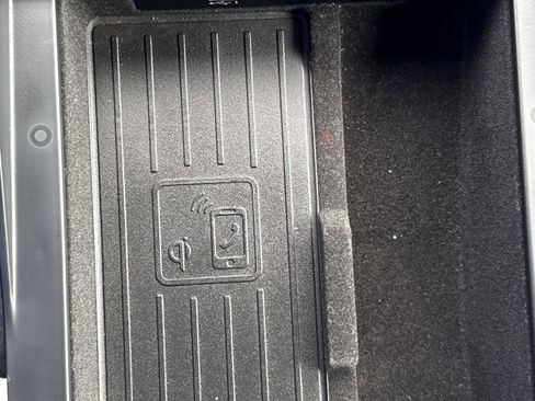 Used 2023 Audi Q8 Premium Plus w/ Premium Plus Package image 34