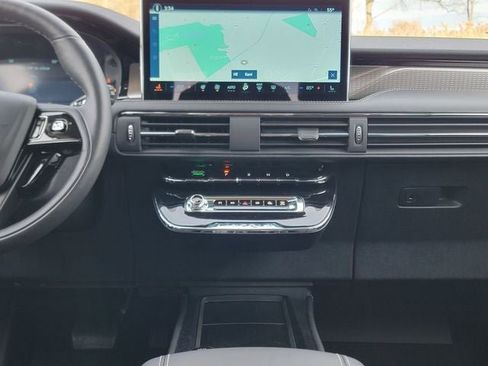 New 2026 Lincoln Corsair Grand Touring AWD/4WD image 26