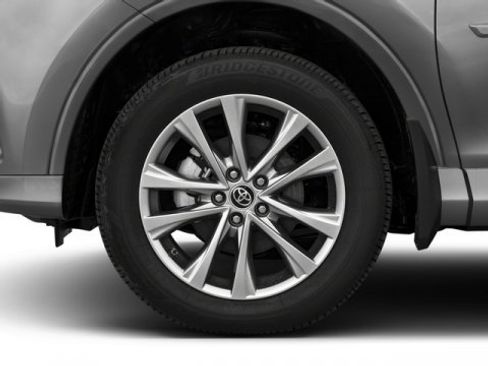 Used 2017 Toyota RAV4 Platinum image 11