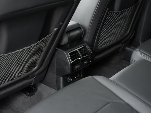 Used 2023 Audi Q3 2.0T Premium Plus image 26