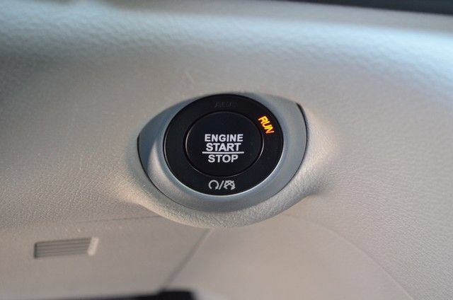 Used 2023 Chrysler Pacifica Touring-L FWD image 26