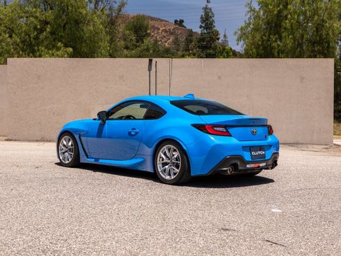 Used 2024 Toyota GR86 RWD image 7